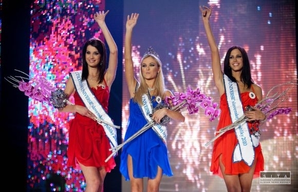 Miss Universe s vicemisskami