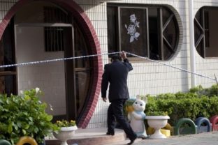 čína, útok na deti