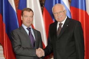 Medvedev, Klaus