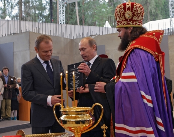 Tusk, Putin