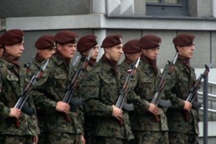Armáda, Poľsko