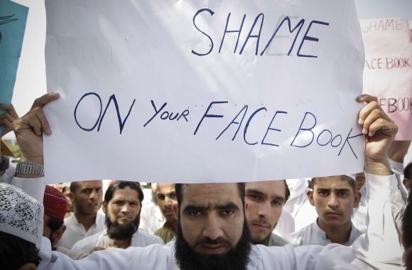 Facebook v Pakistane