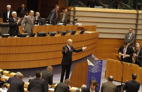 Joe Biden v EP