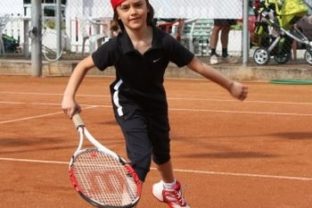 Najmladšou účastníčkou tenisového turnaja Family C