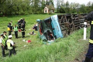 Nehoda, autobus