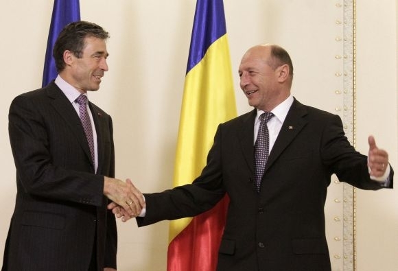 Rasmussen, Basescu