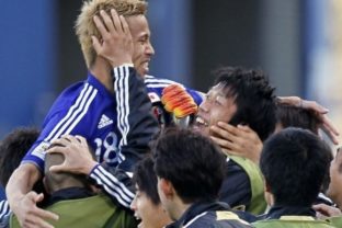 Jediný gól zápasu strelil Keisuke Honda