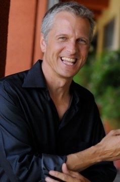 Patrick Fabian