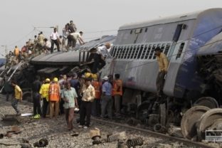 Zrážka vlakov v Indii