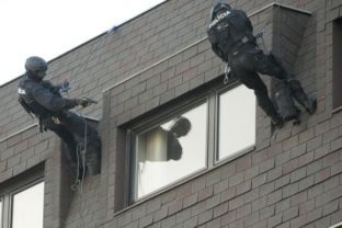Polícia