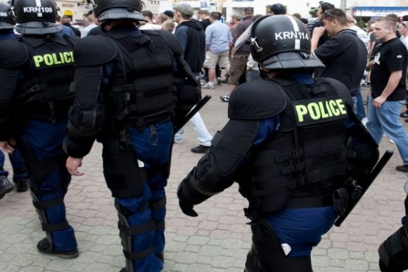 Polícia