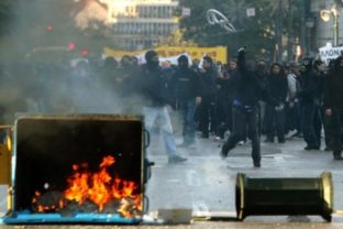 Atény, protesty