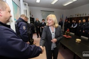 Radičová policajtom upiekla koláče