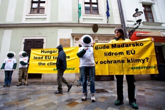 Aktivisti Greenpeace vyzvali Maďarsko k zodpovedno