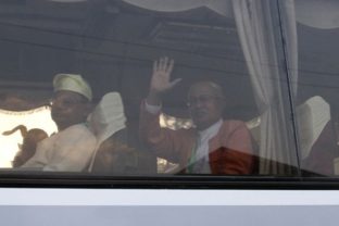 Barma, Mjanmarsko, parlament