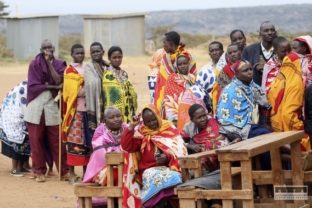 Keňania hlasujú o novej ústave