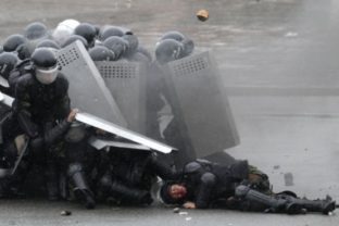 Kirgizsko, protesty
