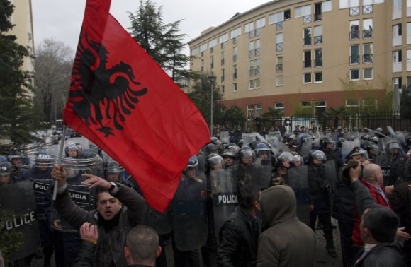Nepokoje v Albánsku
