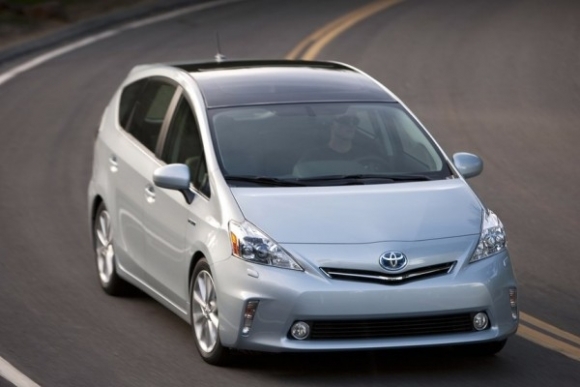 Prius V