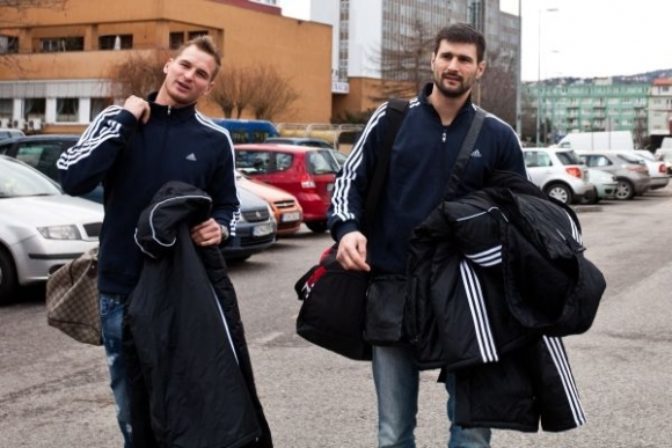 Slovenskí hádzanári pred odchodom do Švédska