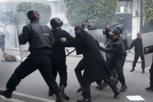 Tunis, polícia, protest