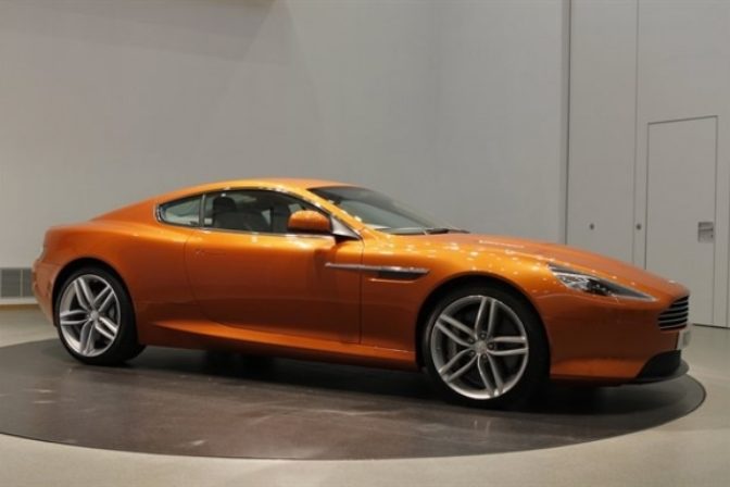 Aston Martin Virage