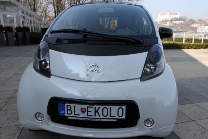 Na Slovensko prichádza prvé elektrické vozidlo