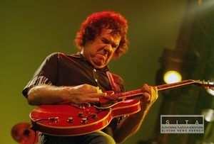 Zomrel gitarista Gary Moore