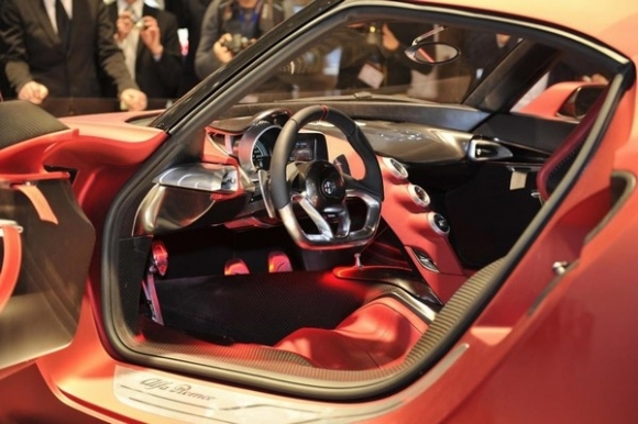 Alfa Romeo 4C koncept