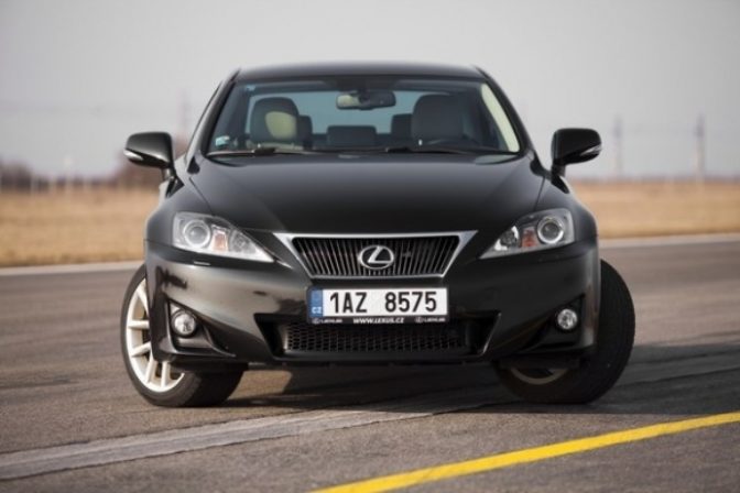 Lexus IS 200d