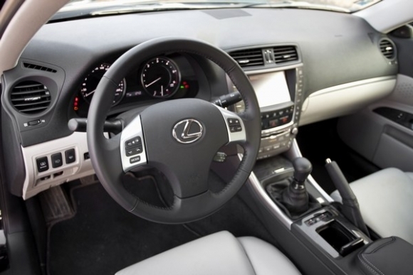 Lexus IS 200d