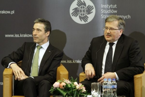 Rasmussen, Komorowski