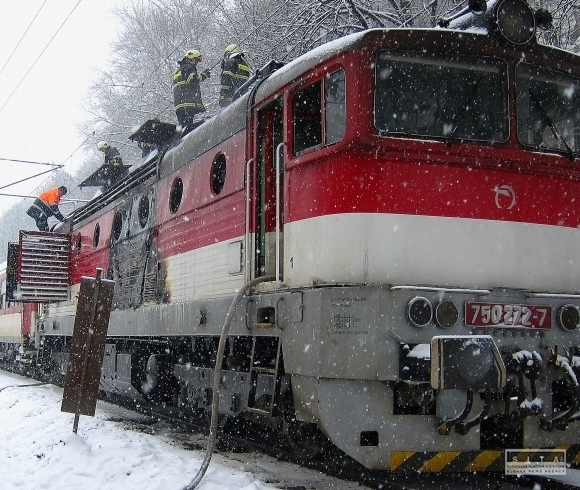 V Banskej Bystrici horel rušeň osobného vlaku