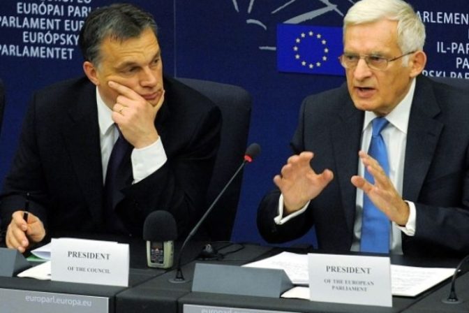 Viktor Orbán, Jerzy Buzek