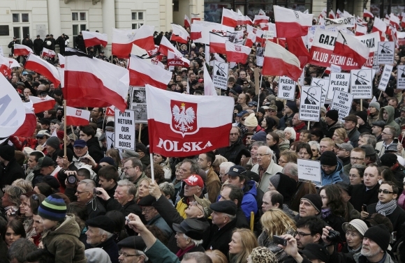 Poľsko si pripomína tragédiu pri Smolensku