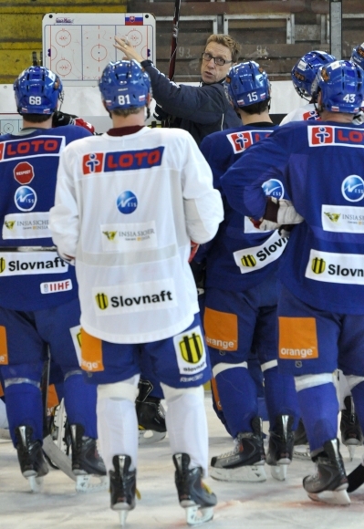 Slovenskí hokejisti pred začiatkom MS 2011