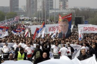 Srbské protesty proti vláde