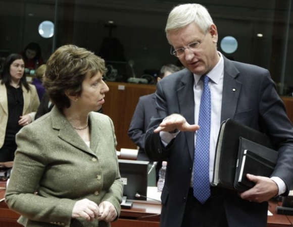 Catherine Ashtonová, Carl Bildt