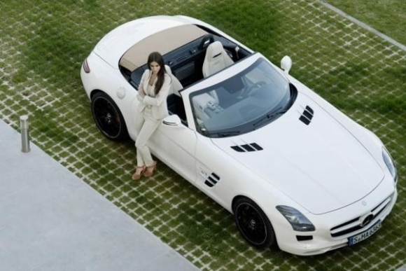 Mercedes SLS AMG Roadster