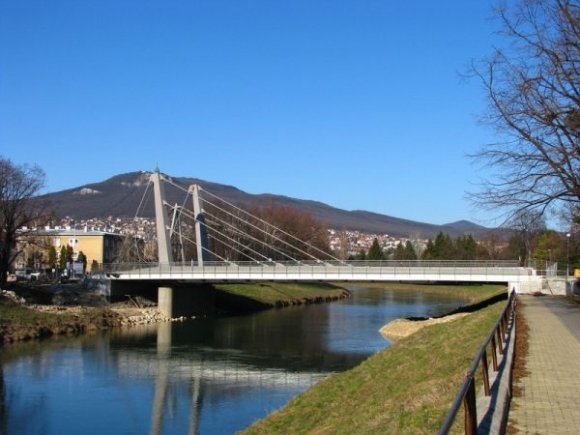 Most, Nitra
