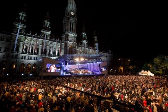 Slávnostné otvorenie Wiener Festwochen na Radnično