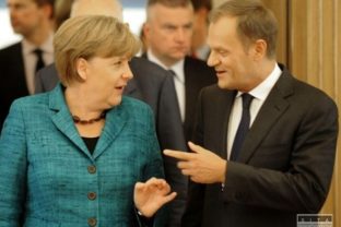 Angela Merkelová, Donald Tusk