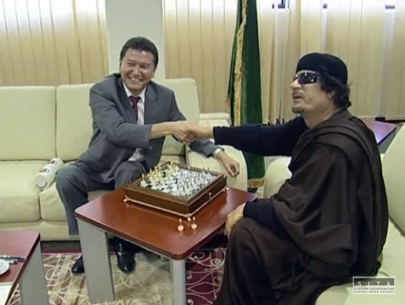 Kirsan Iľumžinov, Muammar Kaddáfí