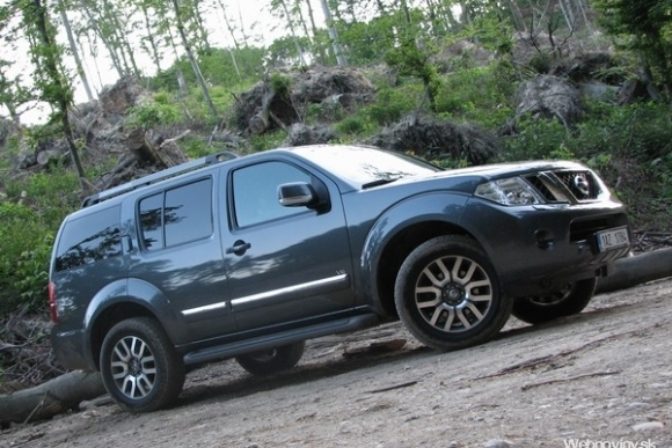 Nissan Pathfinder 3.0 V6