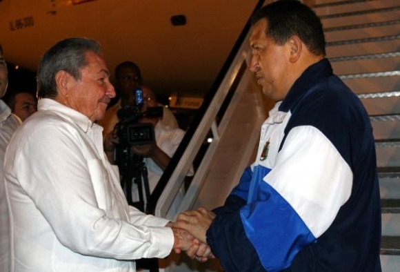 Chávez, Raúl Castro