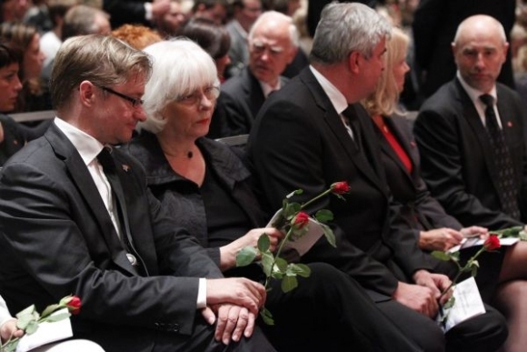 Nórsko pochovalo prvé obete minulotýždňových útoko