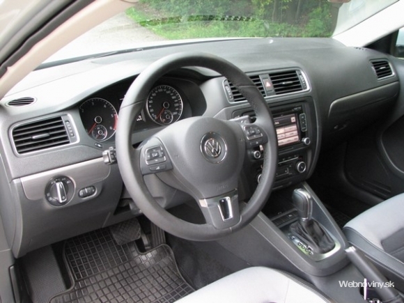 Volkswagen Jetta 2.0 TDI DSG