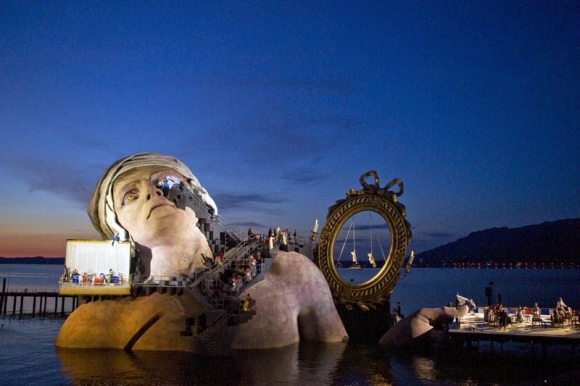 Bregenz: Opera na jazere