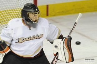 Jonas Hiller