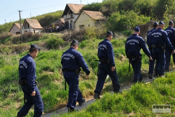 Polícia